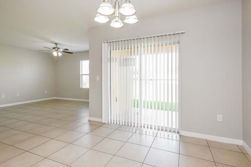 2,505/Mo, 3080 Sangria St Kissimmee, FL 34744 Dining Room View