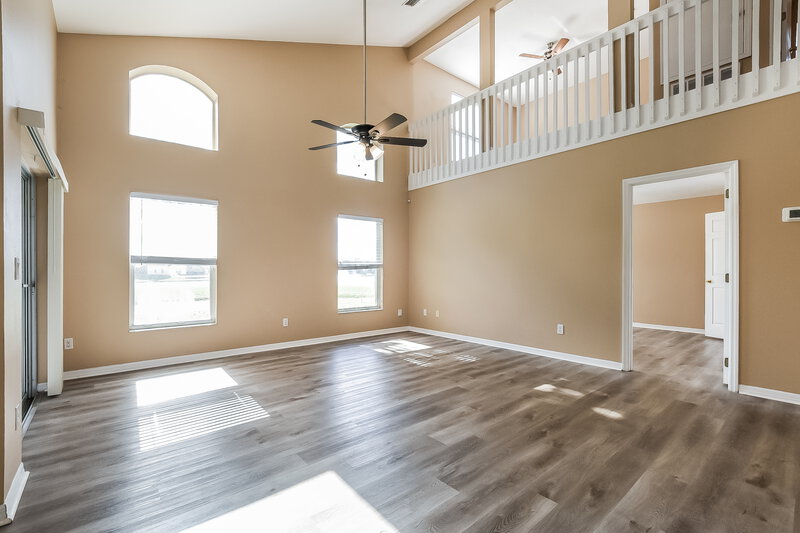 2,425/Mo, 500 Tuten Trl Orlando, FL 32828 Living Room View 2