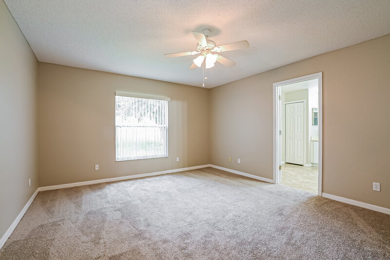 2,075/Mo, 3005 Lorimer Ct Groveland, FL 34736 Main Bedroom View