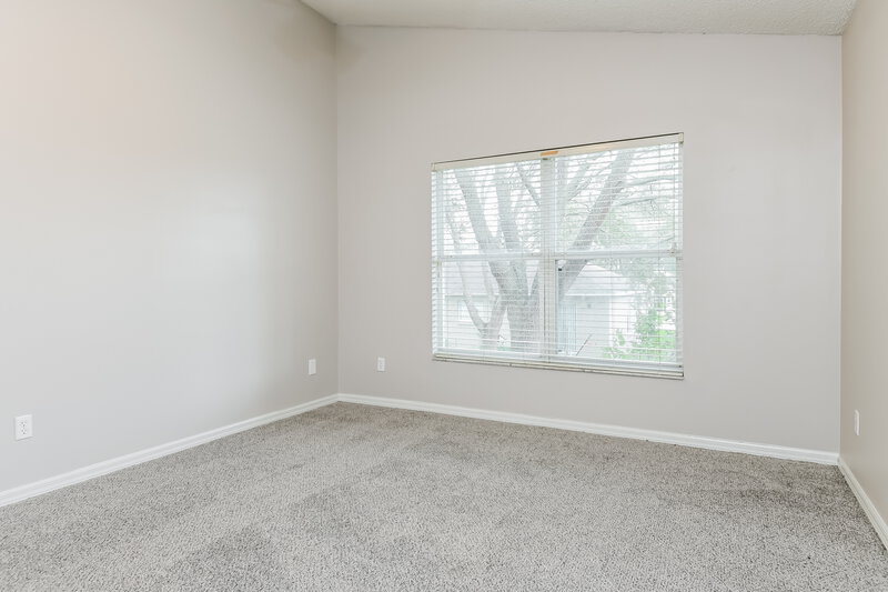 2,240/Mo, 1140 Stoneham Dr Groveland, FL 34736 Main Bedroom View