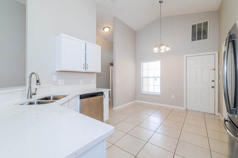 2,180/Mo, 431 Peppermill Cir Kissimmee, FL 34758 Breakfast Nook View