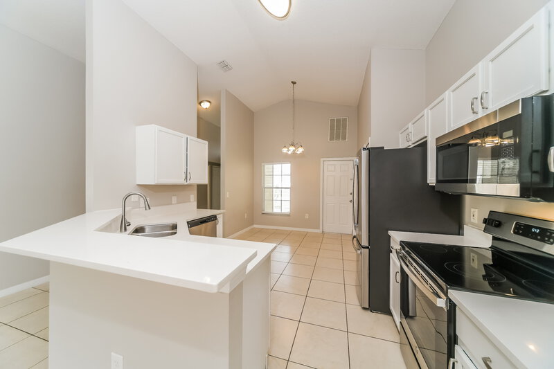1,970/Mo, 431 Peppermill Cir Kissimmee, FL 34758 Kitchen View