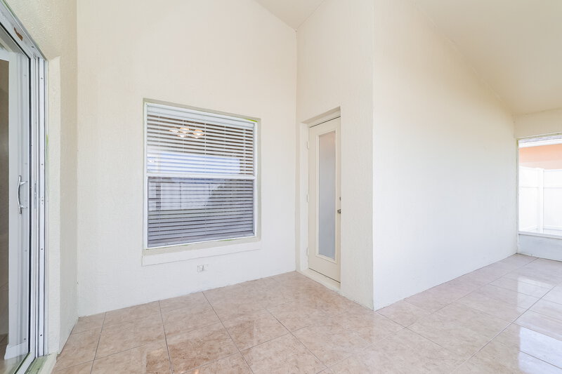 2,180/Mo, 431 Peppermill Cir Kissimmee, FL 34758 Sun Room View