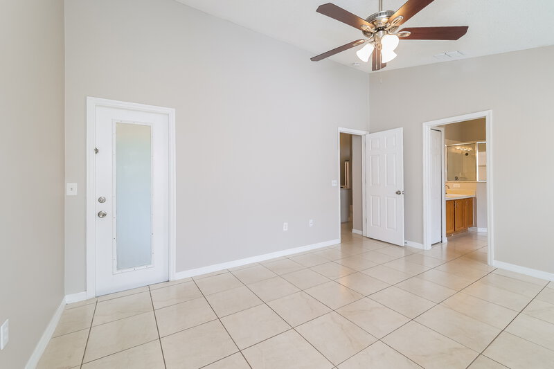 2,180/Mo, 431 Peppermill Cir Kissimmee, FL 34758 Main Bedroom View 2