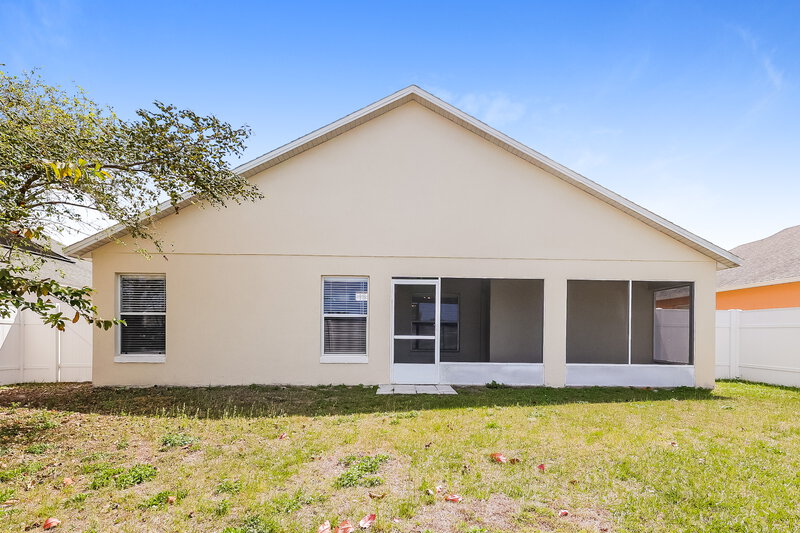 2,180/Mo, 431 Peppermill Cir Kissimmee, FL 34758 Rear View