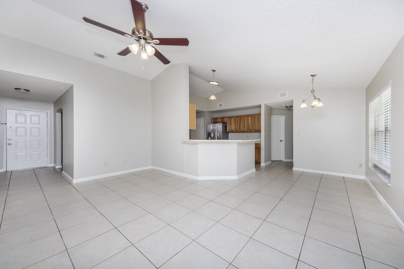 2,785/Mo, 2854 Camomile Dr Orlando, FL 32837 Living Room View