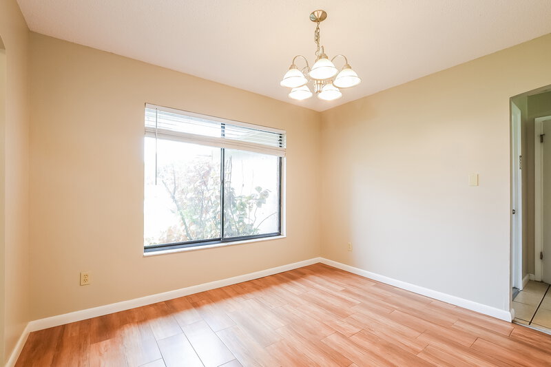 2,590/Mo, 2854 Camomile Dr Orlando, FL 32837 Dining Room View