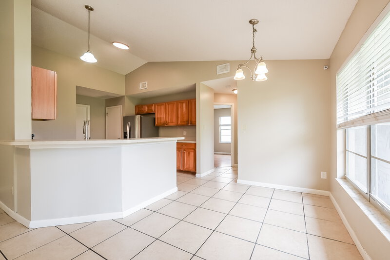 2,590/Mo, 2854 Camomile Dr Orlando, FL 32837 Breakfast Nook View