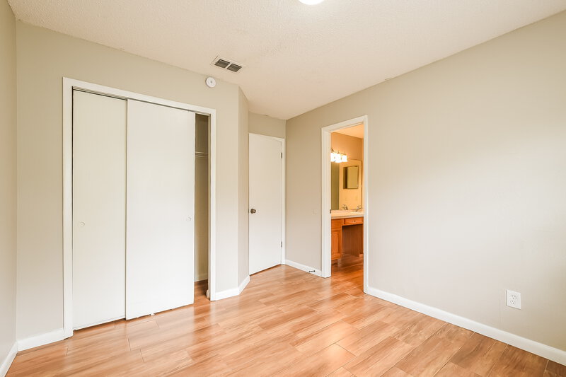2,590/Mo, 2854 Camomile Dr Orlando, FL 32837 Bedroom View 2