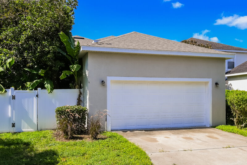 2,400/Mo, 7013 Buttonbush Loop Harmony, FL 34773 Rear View