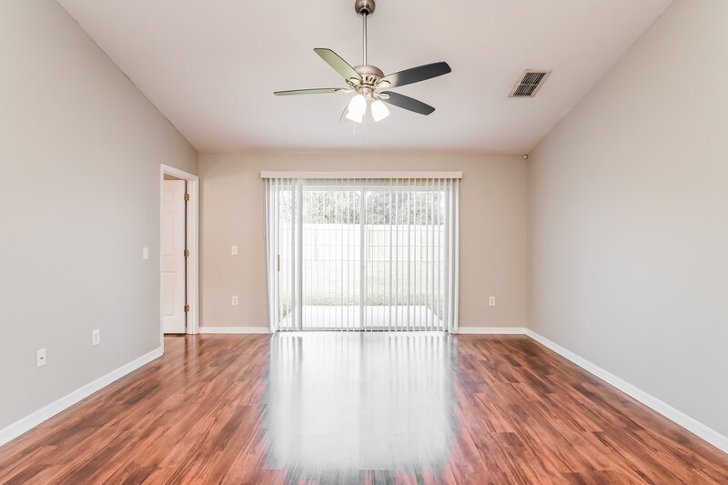 2,175/Mo, 424 Fieldstream W Blvd Orlando, FL 32825 Living Room View