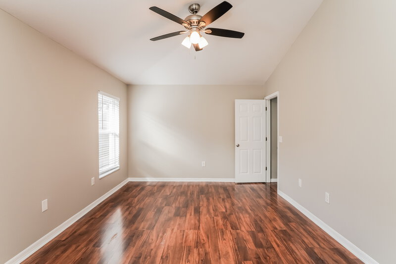 2,175/Mo, 424 Fieldstream W Blvd Orlando, FL 32825 Main Bedroom View