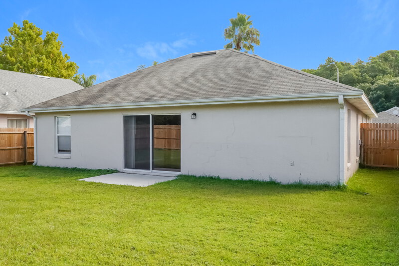 2,175/Mo, 424 Fieldstream W Blvd Orlando, FL 32825 Rear View 2