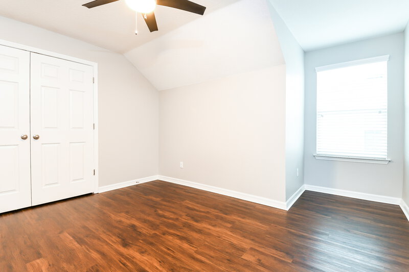 1,810/Mo, 1119 Atlantic Ave Fruitland Park, FL 34731 Bedroom View 2