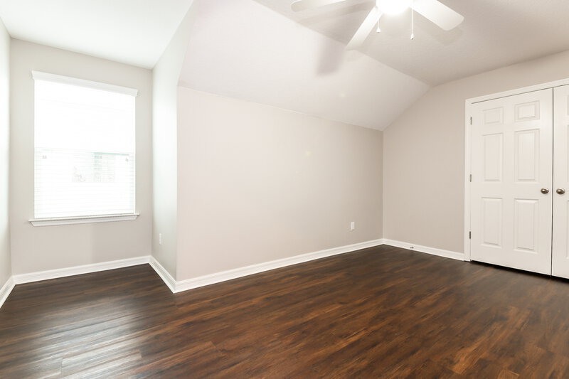 1,810/Mo, 1119 Atlantic Ave Fruitland Park, FL 34731 Bedroom View 3