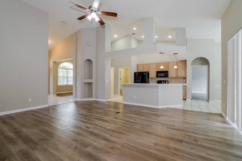 2,950/Mo, 14834 Oldham Dr Orlando, FL 32826 Living Room View
