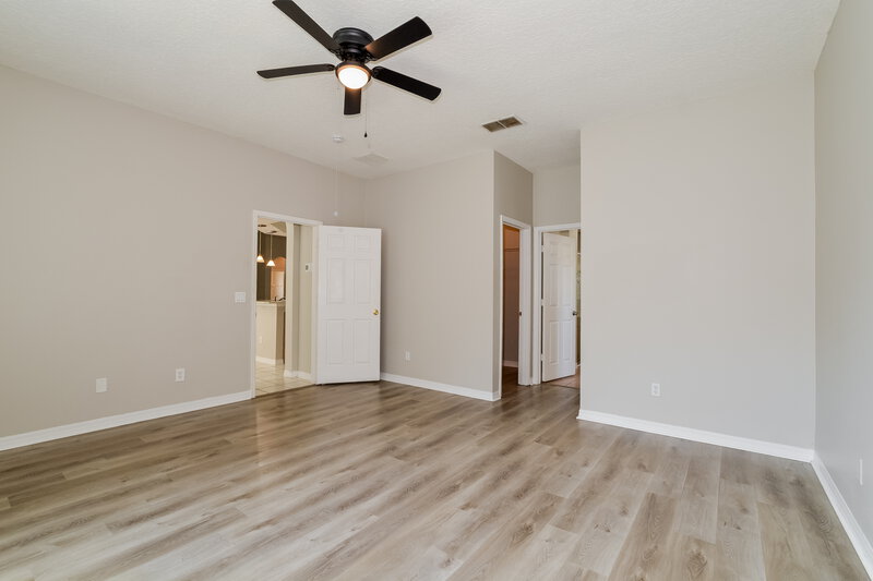 2,950/Mo, 14834 Oldham Dr Orlando, FL 32826 Main Bedroom View 2