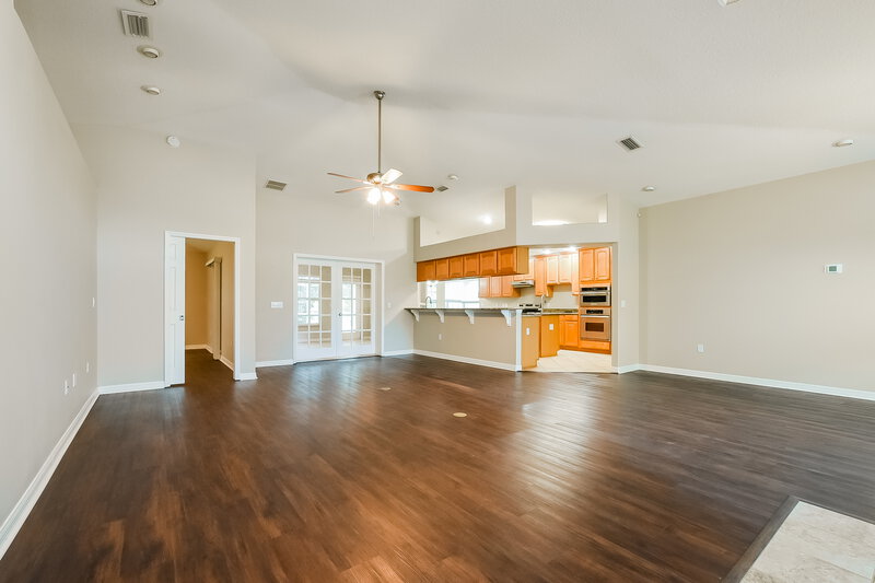 2,185/Mo, 4749 Abaco Dr Tavares, FL 32778 Living Room View