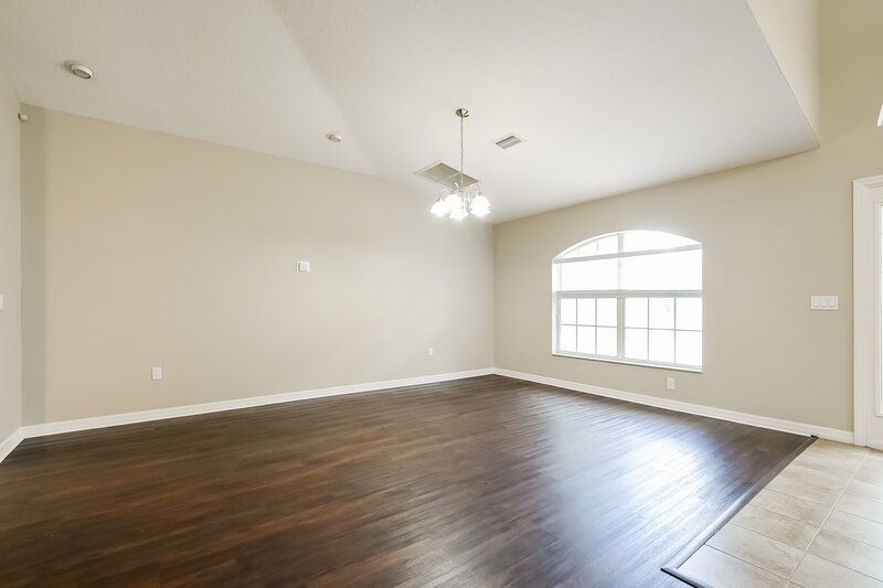 2,185/Mo, 4749 Abaco Dr Tavares, FL 32778 Dining Room View