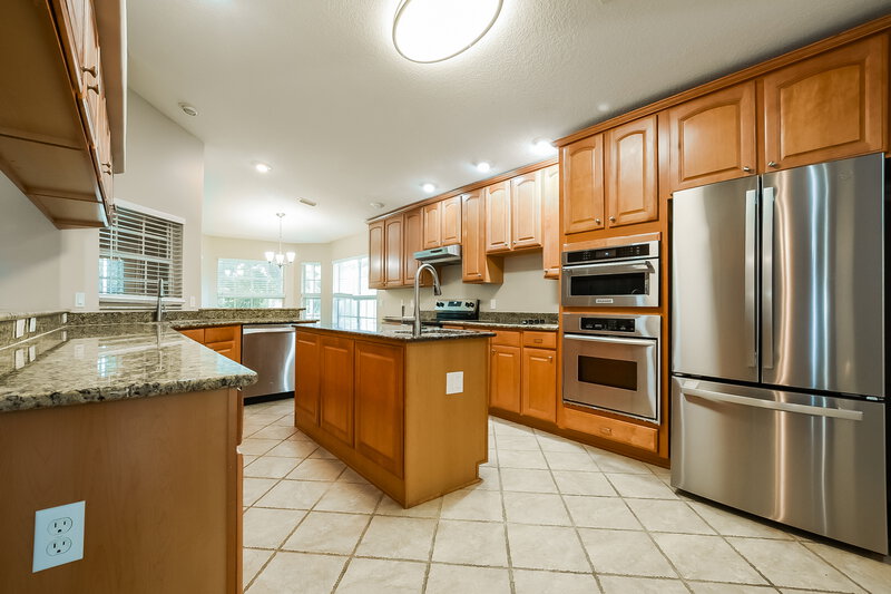 2,185/Mo, 4749 Abaco Dr Tavares, FL 32778 Kitchen View