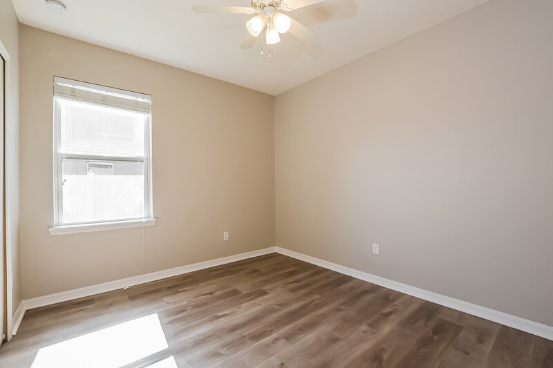2,000/Mo, 194 Compass Rose Dr Groveland, FL 34736 Bedroom View