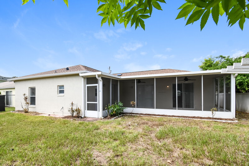 2,055/Mo, 503 Brighton Ct Kissimmee, FL 34758 Rear View