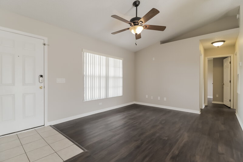 2,045/Mo, 618 Brooke Ct Clermont, FL 34711 Living Room View 2