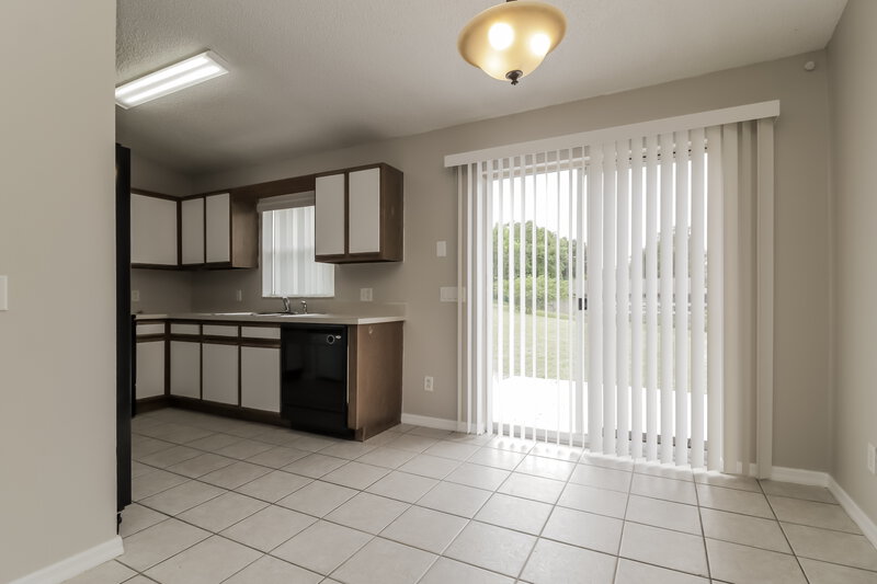 2,045/Mo, 618 Brooke Ct Clermont, FL 34711 Dining Room View