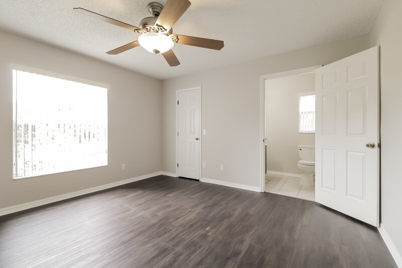 2,045/Mo, 618 Brooke Ct Clermont, FL 34711 Living Room View 4