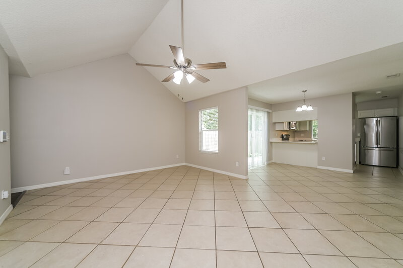 1,965/Mo, 1833 Iroquois Dr Apopka, FL 32703 Living Room View 3
