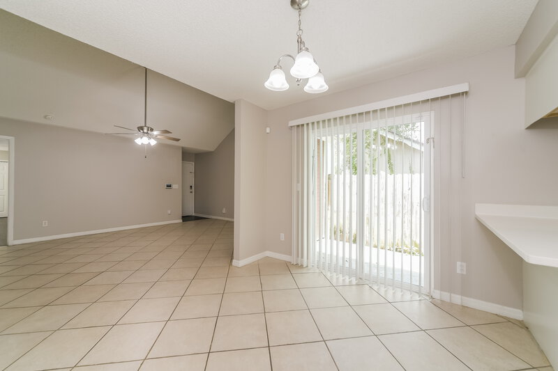 1,965/Mo, 1833 Iroquois Dr Apopka, FL 32703 Dining Room View