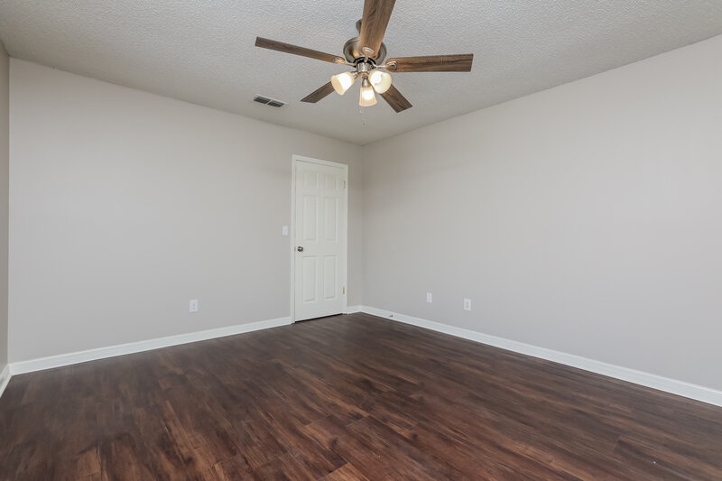 2,130/Mo, 1833 Iroquois Dr Apopka, FL 32703 Main Bedroom View