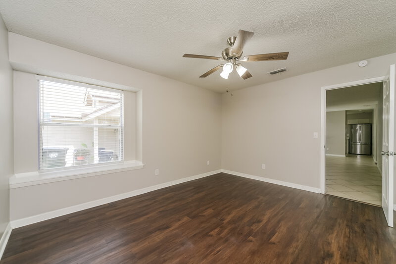 1,965/Mo, 1833 Iroquois Dr Apopka, FL 32703 Main Bedroom View 2