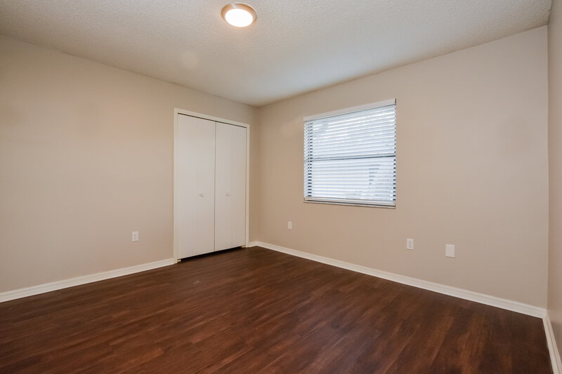 2,085/Mo, 5321 Royal Oak Dr Fruitland Park, FL 34731 Bedroom View 2