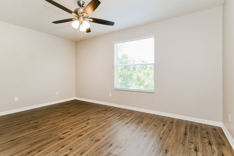 2,050/Mo, 704 Cresting Oak Cir # 52 Orlando, FL 32824 Main Bedroom View 2