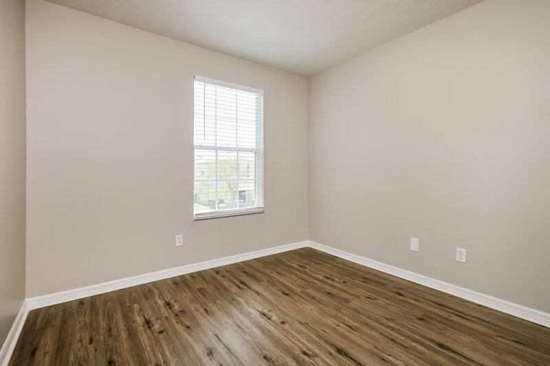 2,050/Mo, 704 Cresting Oak Cir # 52 Orlando, FL 32824 Bedroom View
