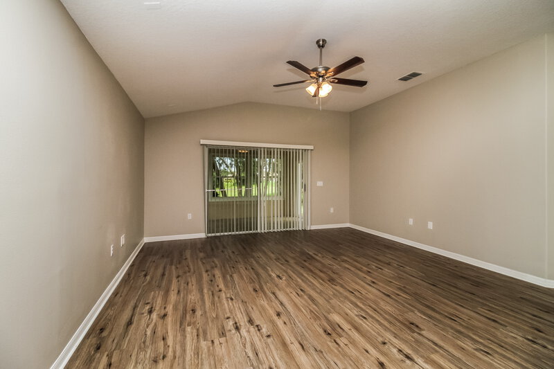2,560/Mo, 30700 PGA Dr Sorrento, FL 32776 Living Room View