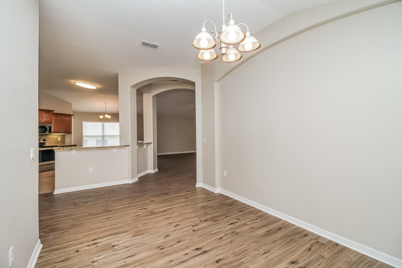 2,560/Mo, 30700 PGA Dr Sorrento, FL 32776 Dining Room View 2