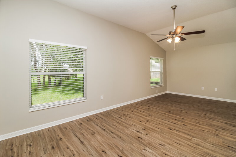 2,560/Mo, 30700 PGA Dr Sorrento, FL 32776 Main Bedroom View