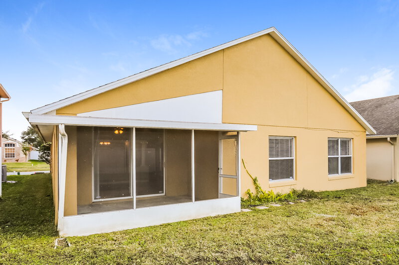 1,990/Mo, 108 Thornbury Ln Kissimmee, FL 34744 Rear View 2