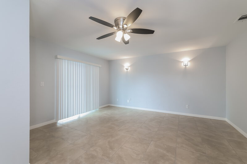 1,975/Mo, 652 N Delmonte Ct Kissimmee, FL 34758 Main Bedroom View 2