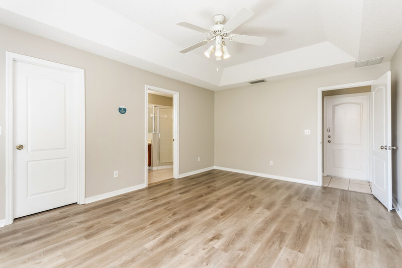 1,975/Mo, 713 Gentle Breeze Dr Minneola, FL 34715 Main Bedroom View