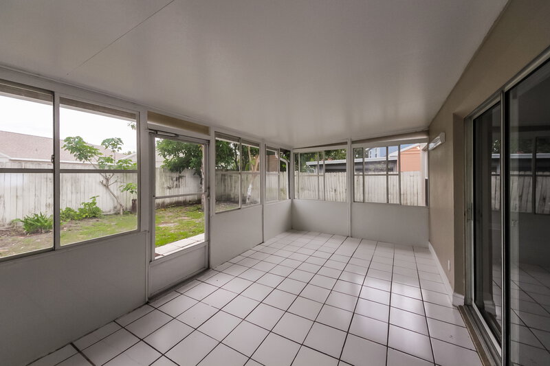 3,340/Mo, 2875 Woodruff Dr Orlando, FL 32837 Rear Porch View