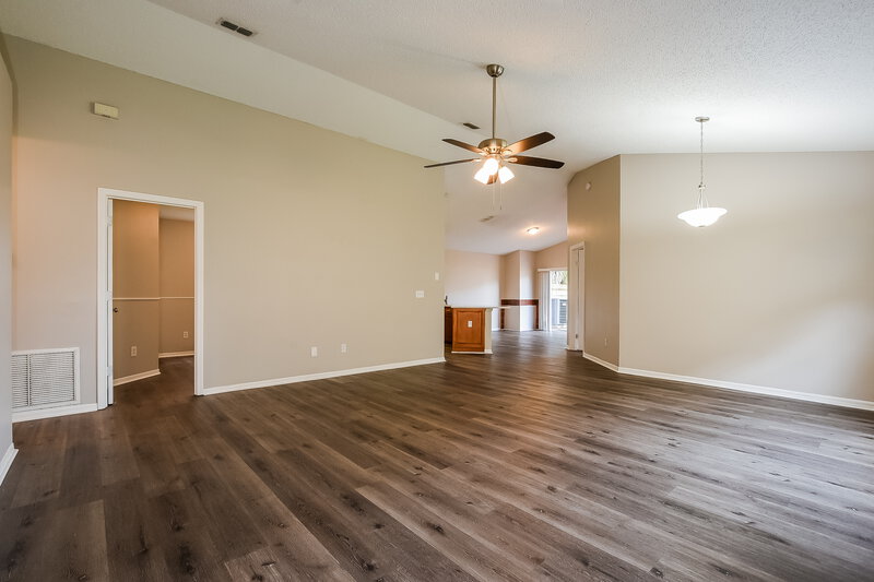 2,145/Mo, 646 Upperriver Ct Orlando, FL 32828 Living Room View 2
