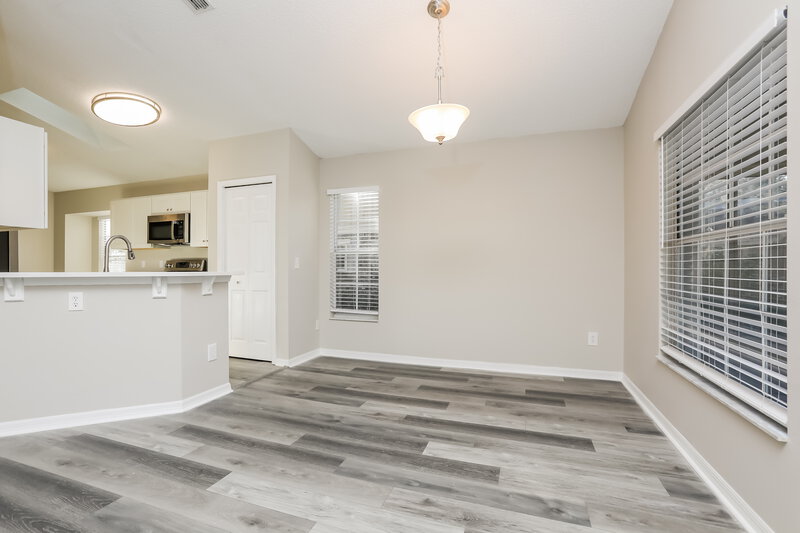 2,115/Mo, 1533 Oakwood Ct Apopka, FL 32703 Dining Room View