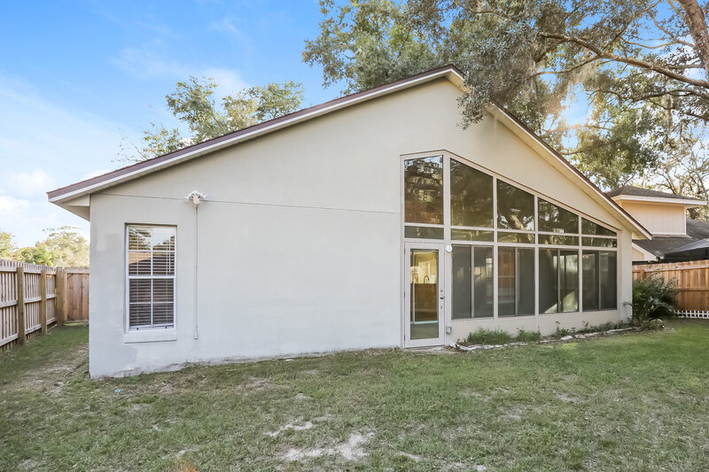 2,115/Mo, 1533 Oakwood Ct Apopka, FL 32703 Rear View