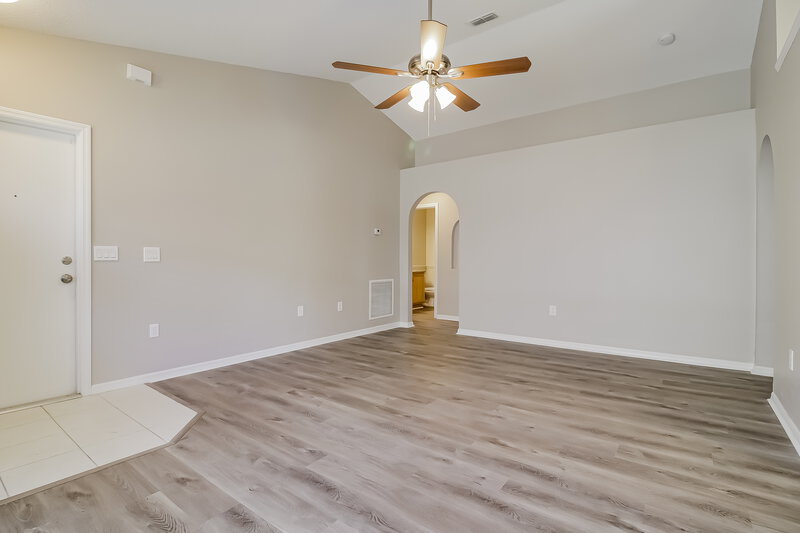 2,245/Mo, 120 Kawilla Ct Orlando, FL 32825 Main Bedroom View 2