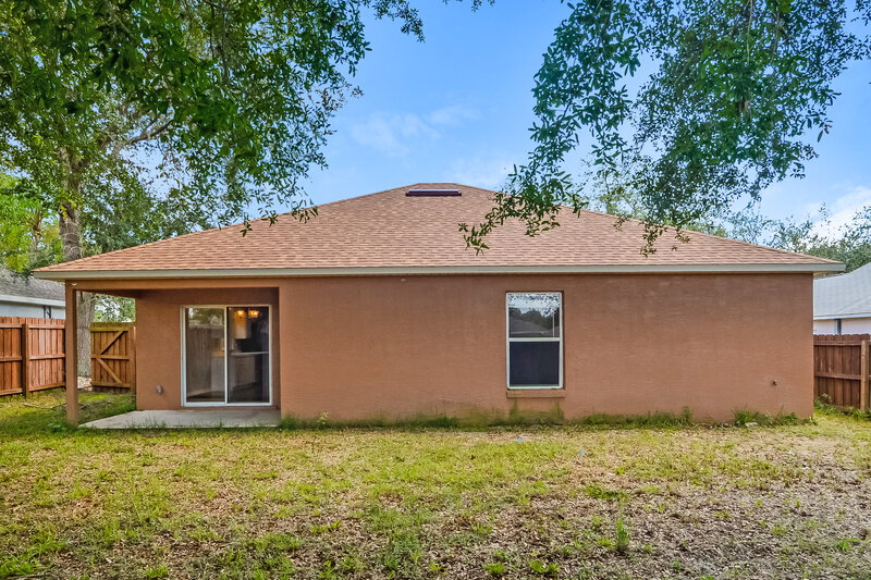 1,835/Mo, 10233 Patrick Dr Leesburg, FL 34788 Rear View