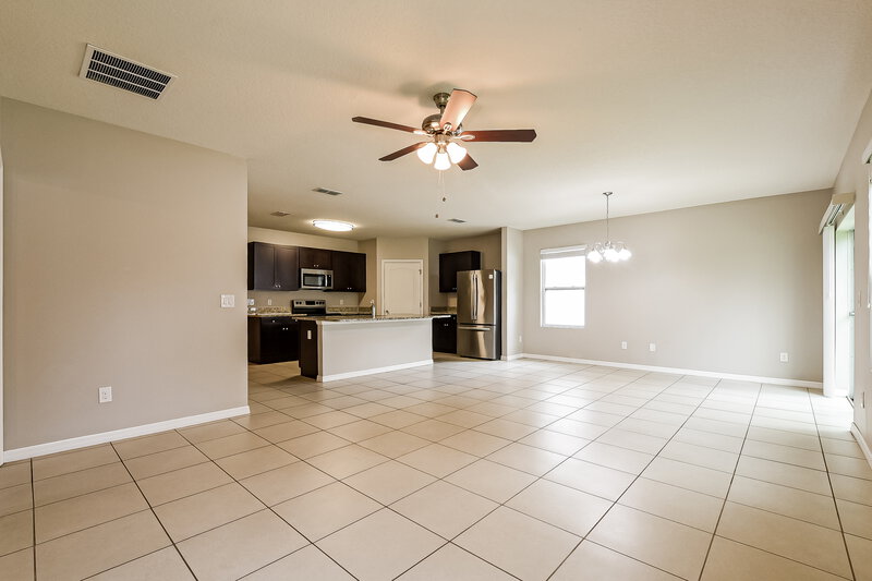 2,150/Mo, 3387 Landing View Tavares, FL 32778 Living Room View