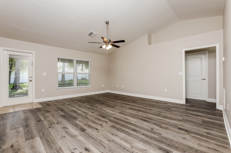 3,390/Mo, 2214 Angel Fish Loop Leesburg, FL 34748 Living Room View
